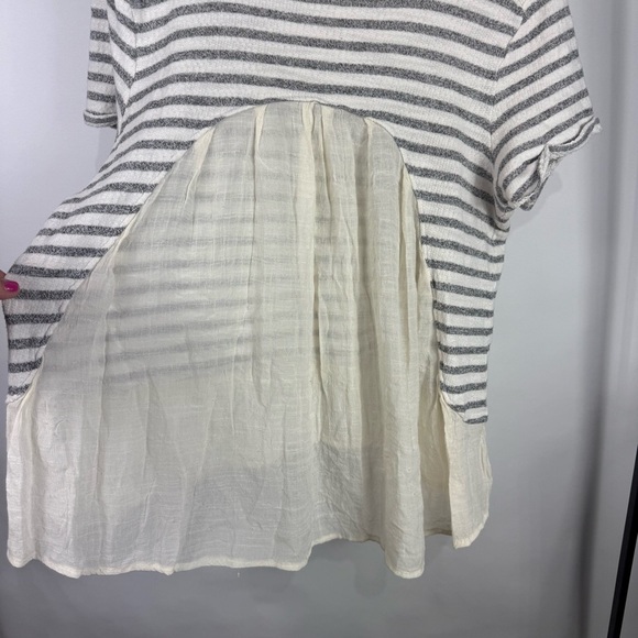 Cato Women's Gray & Ivory Striped Short Sleeve High Low Top Size XL - Picture 8 of 8